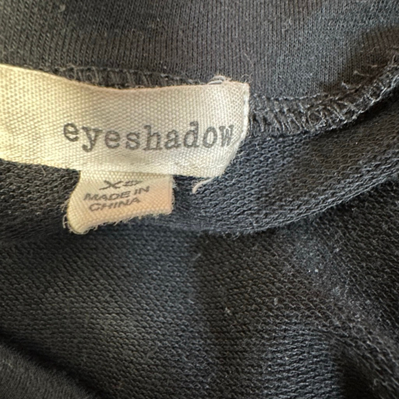 Women's eyeshadow Sweatshirt XS Black with Brown buttons Sweater Long Sleeve - Picture 4 of 9